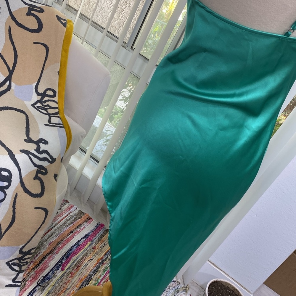 Dress 👗 ASYMMETRICAL - Picture 5 of 5